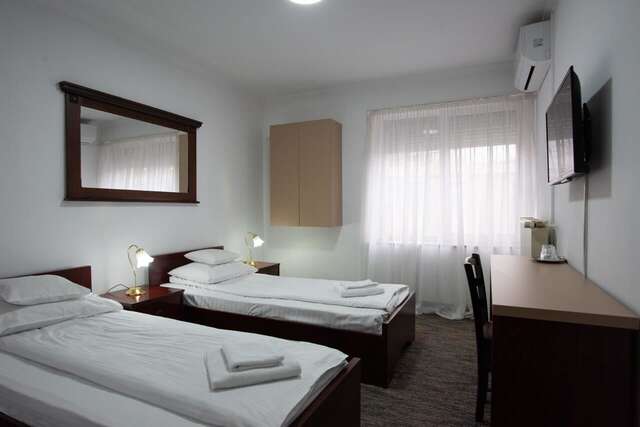 Отель Carnival City Hotel Oradea Орадя-39